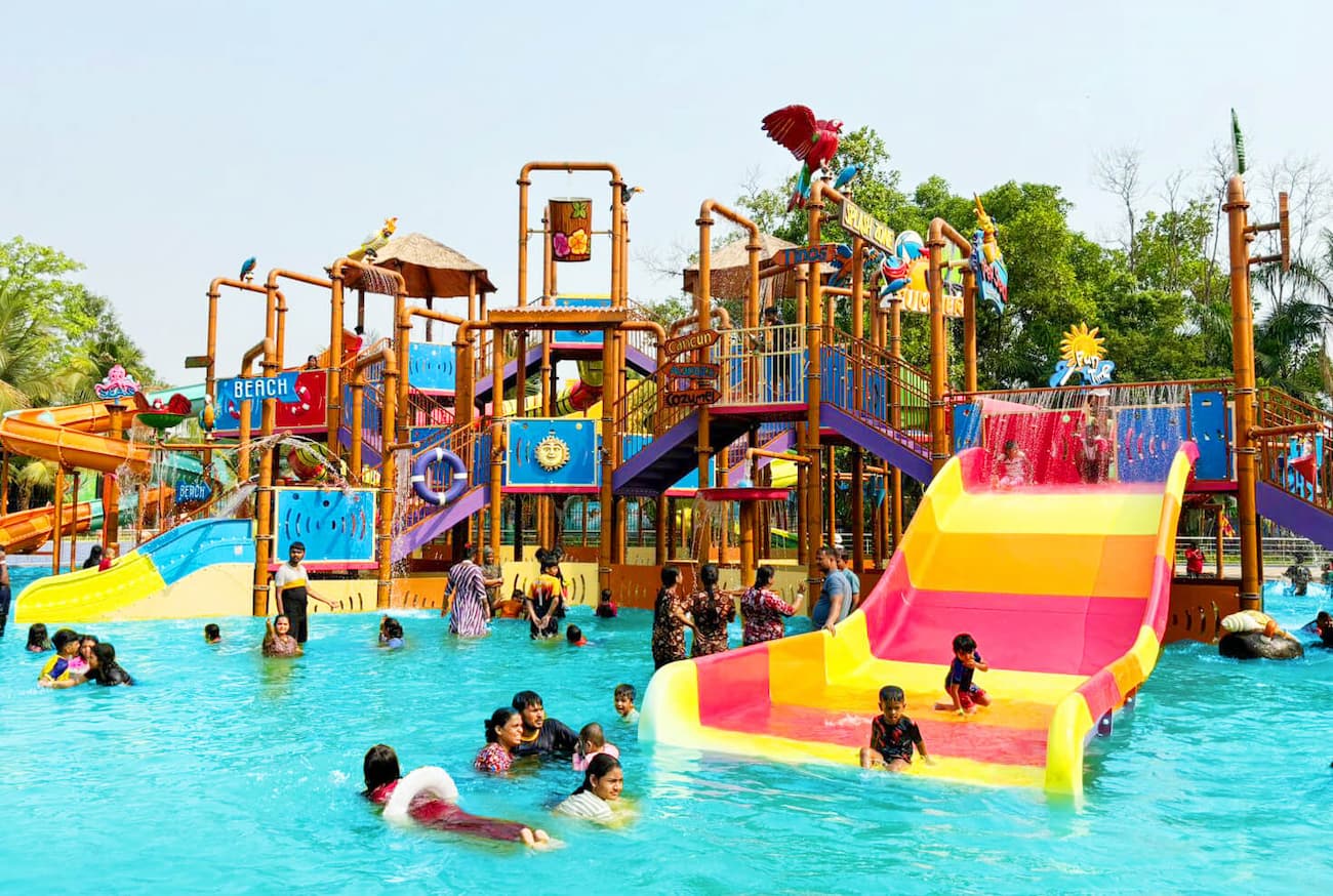 Aqua Lagoon Slide 2